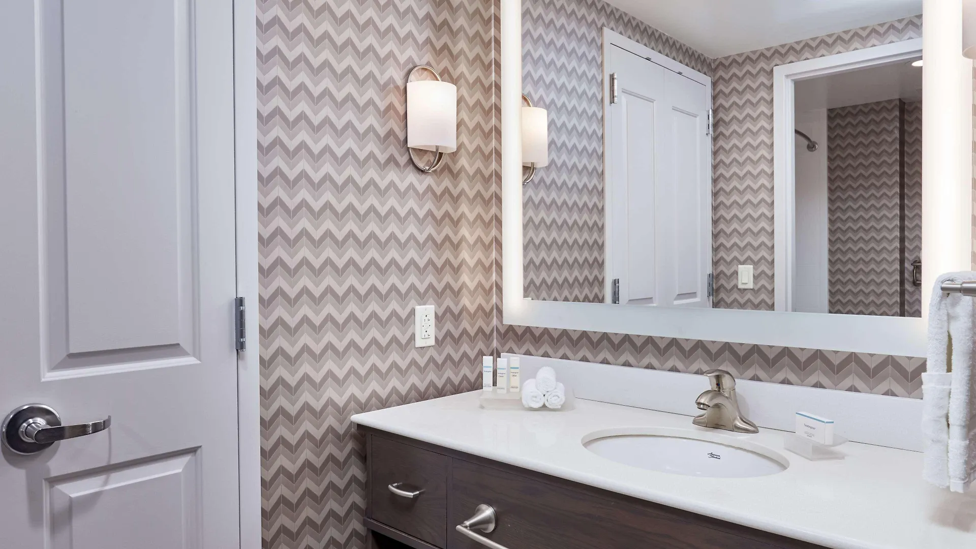 Homewood Suites By Hilton Teaneck Glenpointe USA