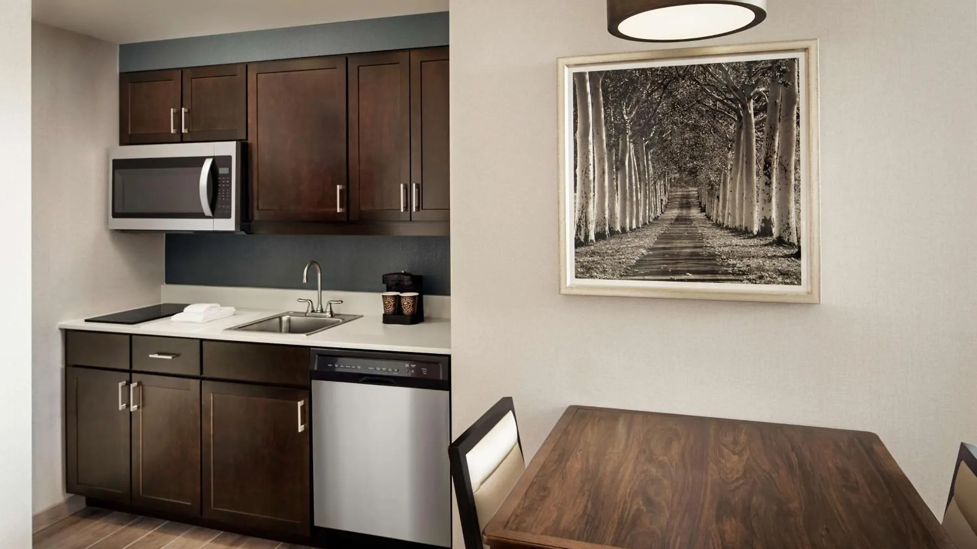 Homewood Suites By Hilton Teaneck Glenpointe