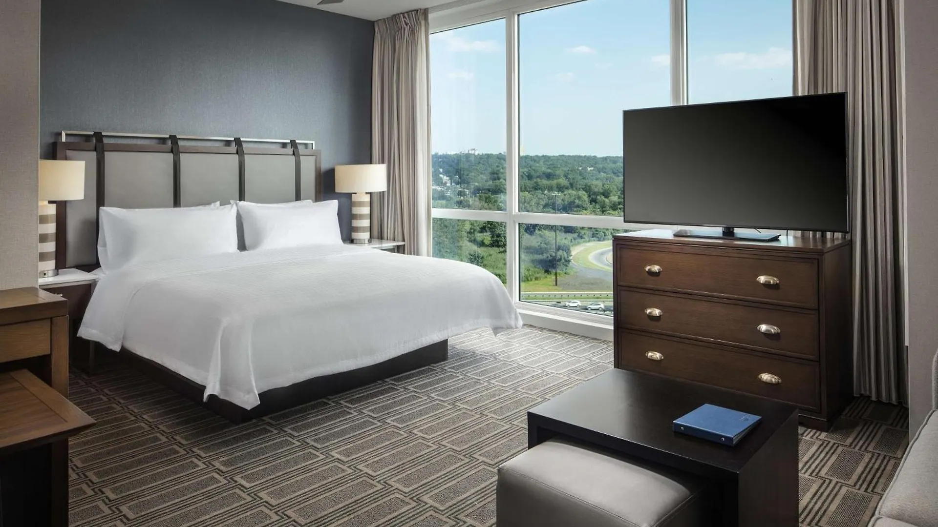 Homewood Suites By Hilton Teaneck Glenpointe Hotel